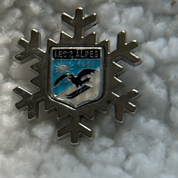 Vtg Snowflake Ski Pin - Picture 2 of 6